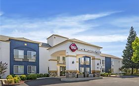Best Western Plus Twin View Inn & Suites